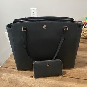 tory burch tote and matching zipper wallet